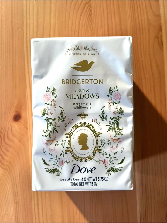 Dove Other - Limited Edition Bridgerton Soap Dove Love & Meadows Bergamot & Wildflowers 4Pk